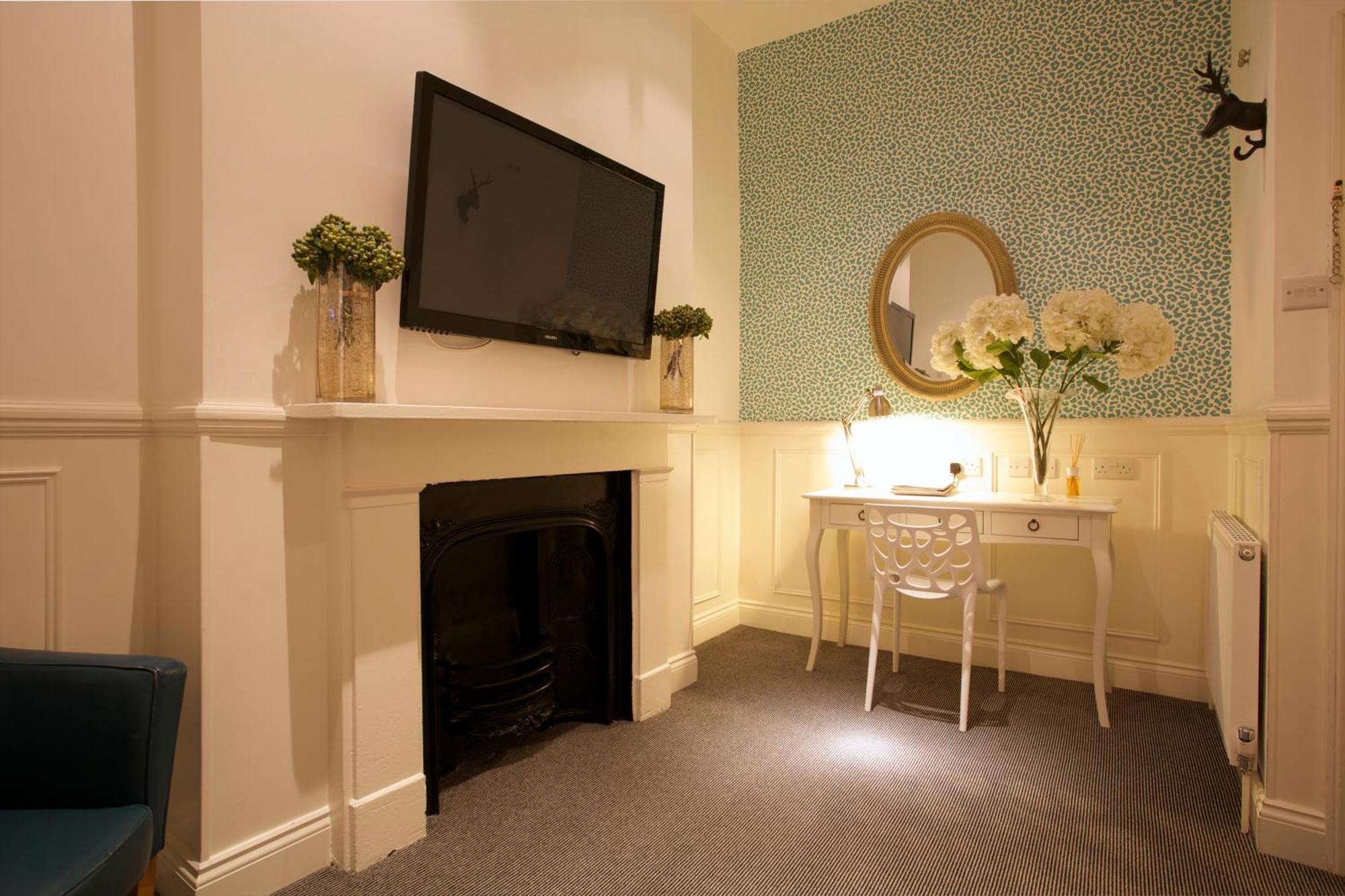 Bower House Hotel London Kültér fotó