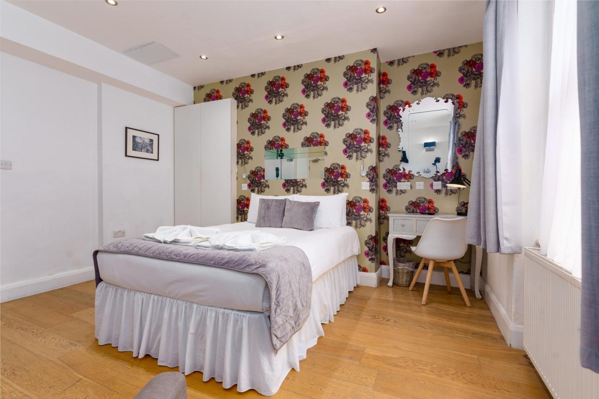 Bower House Hotel London Kültér fotó